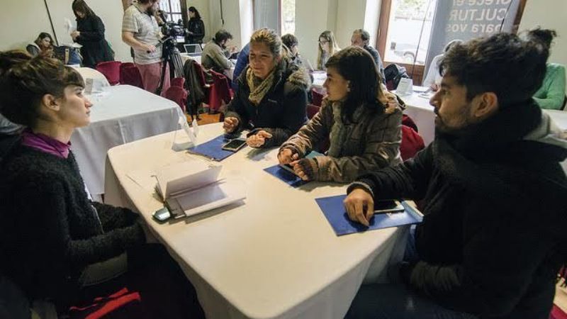 Capacitan a emprendedores culturales en cooperativismo y asociativismo