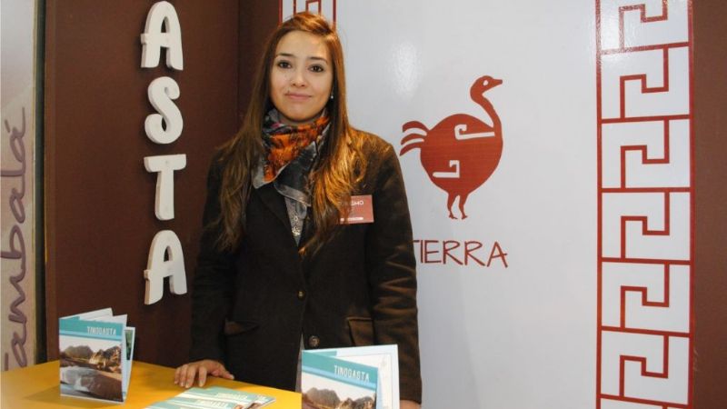 Tinogasta, interactiva y educativa en el Poncho 2016