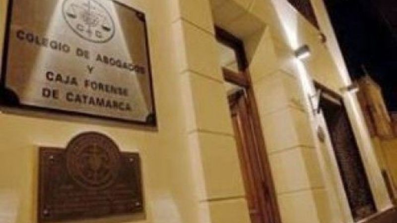 Insisten con una Corte con siete miembros