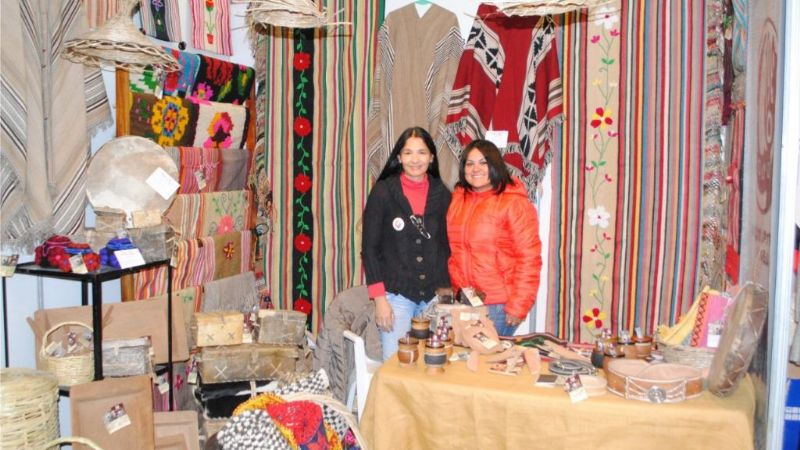 La Feria Artesanal del Mercosur en el Poncho 2016