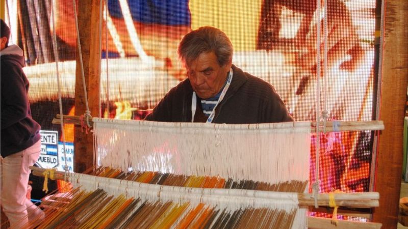 Premian a los mejores artesanos del Poncho 2018