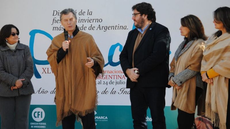 El rápido paso de Macri prometiendo más federalismo