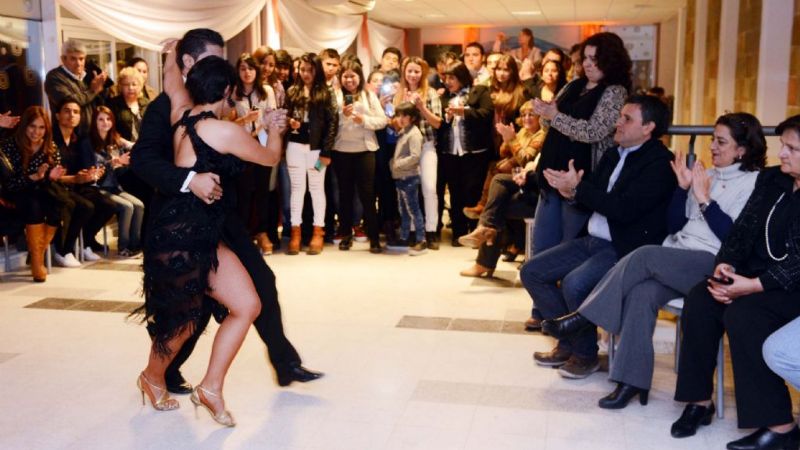 La Gobernadora festejó el cumple de la Residencia Universitaria