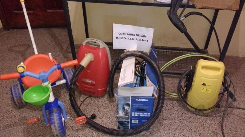 Secuestran elementos de dudosa procedencia en San Isidro