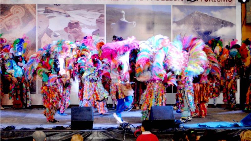 El espíritu carnavalero se apoderó del Poncho