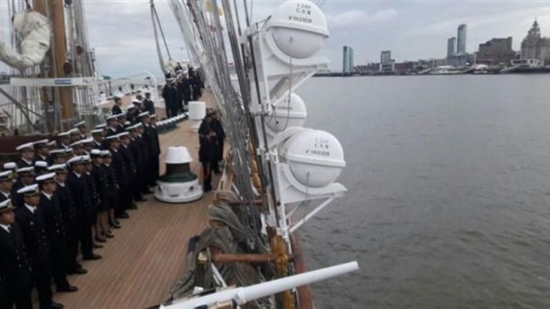 La Fragata Libertad arribó a un puerto británico