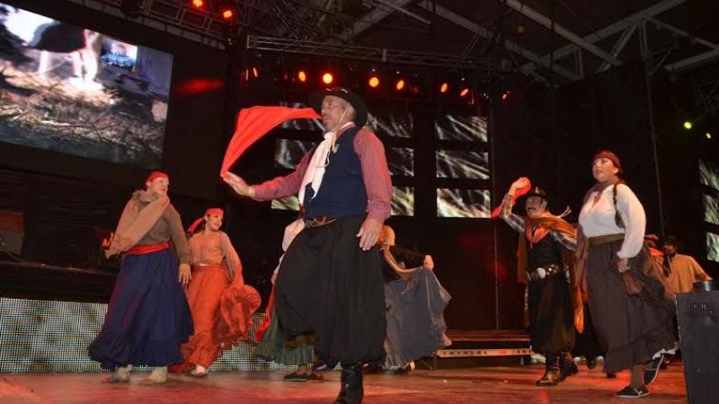 Imponente show de “Los Tekis” para el cierre del Poncho 2016