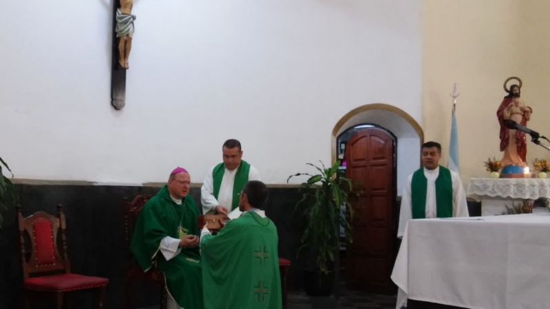 Asumió el nuevo párroco de San Nicolás de Bari