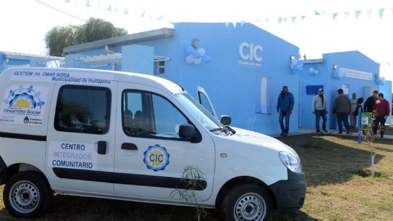 Lucía en la inauguración del CIC de Colonia del Valle