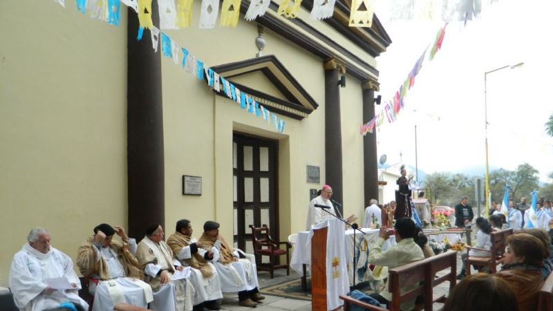 La parroquia de Santa Ana y San Joaquín en Miraflores, festejó su primer aniversario