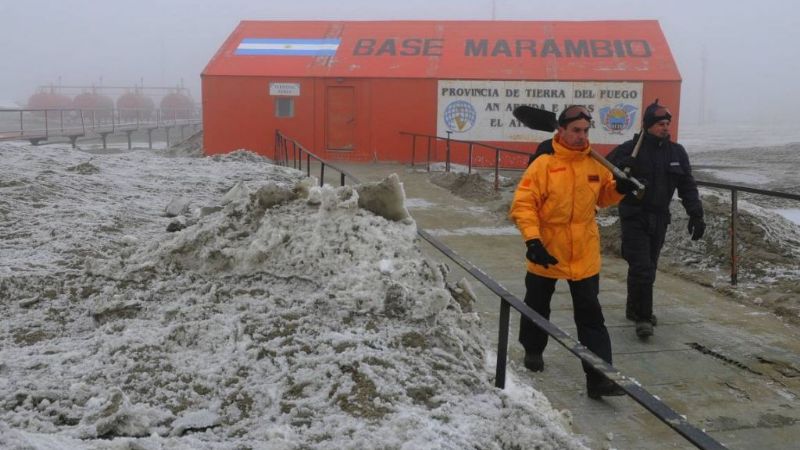 Quieren llevar turistas a la Antártida Argentina en 2018