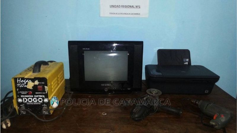 Aprehendieron a un joven y recuperan elementos robados