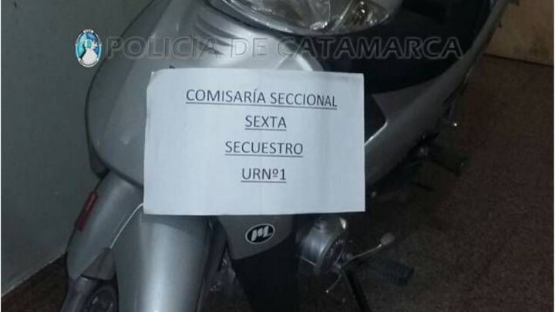 Atraparon a un joven que robó una moto