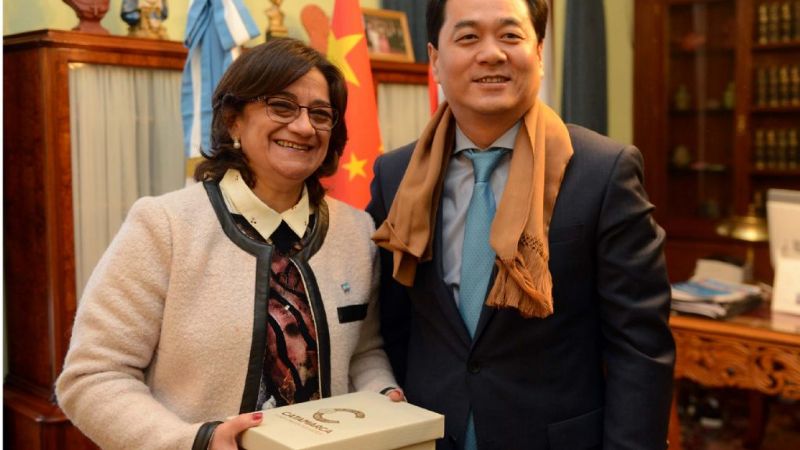 Lucía recibió al embajador chino