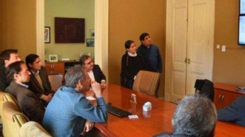 Jalil recibió a representantes de Coca Cola para analizar el traslado