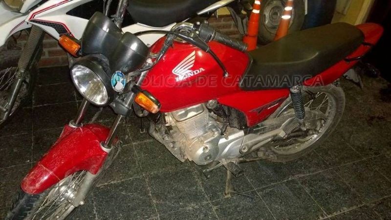 Atrapan a integrantes de una banda que robaba motos