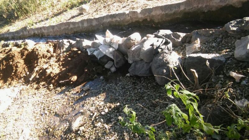 Obstrucción en el sistema de riego de Chumbicha