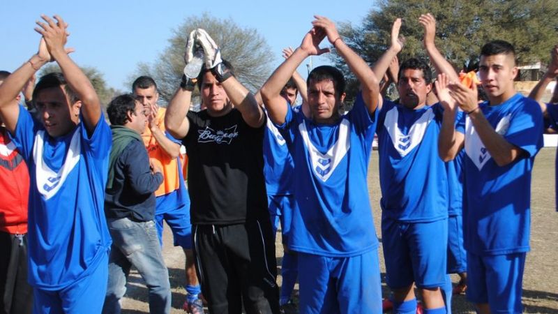 “Santos” y “Villeros”, empate y escoltas en la “A”; “Brujos” lideran la “B”