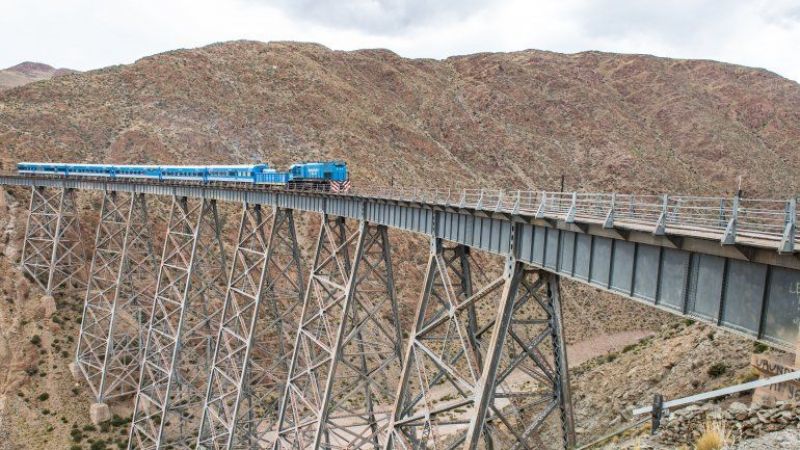Vuelve el Tren a las Nubes