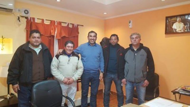 Aumento del 30% y pago del aguinaldo en Recreo