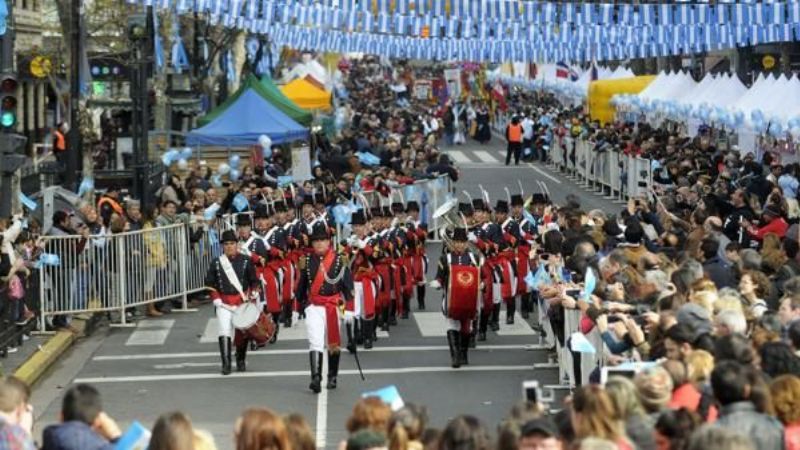 Mauricio Macri inicia los actos por el 9 de julio