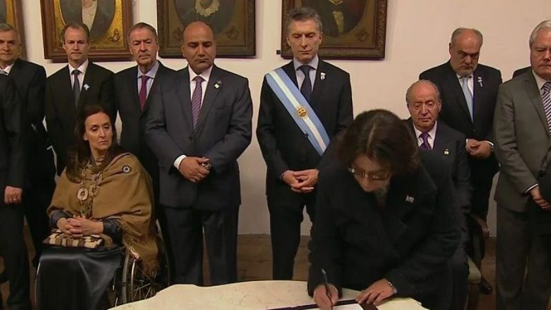 Corpacci firmó una nueva proclama de independencia en Tucumán