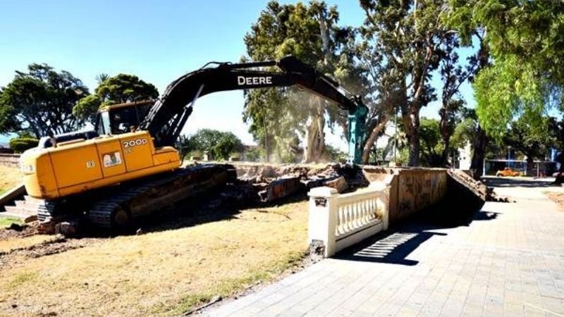 Becados se manifestaron en La Alameda