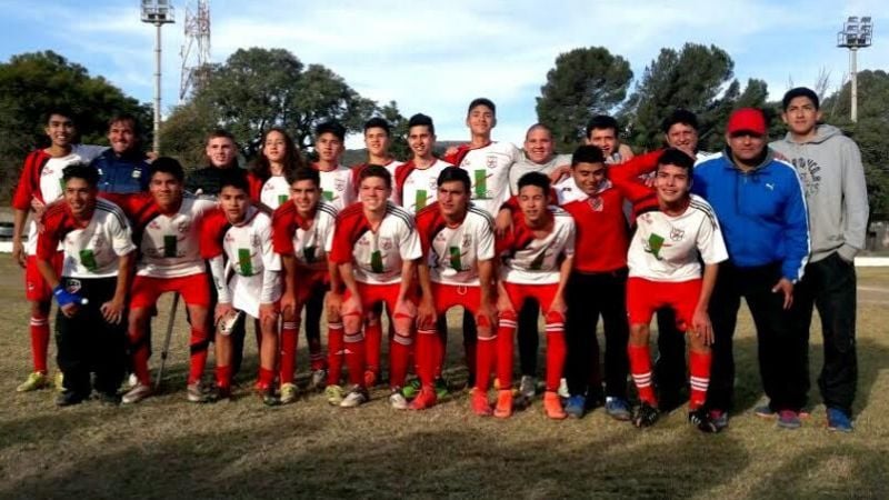 La Carrera le ganó a todos y es el Campeón Sub17 de Las Chacras