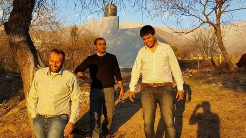 Visitan los mejoramientos habitacionales de Mutquín