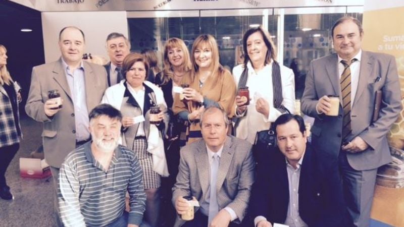 La Comisión de Economías Regionales se sumó a la campaña de la miel