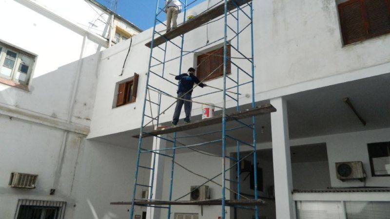 Trabajos de refacción y acondicionamiento en Casa de Gobierno