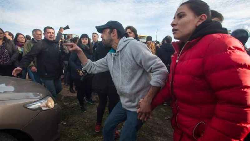 Macri: "En vez de sumar, apedrean"