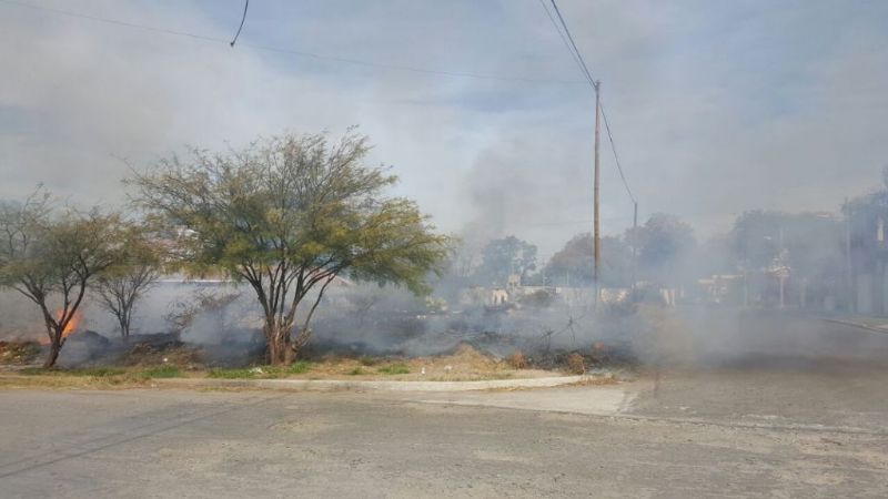 Incendio en un descampado