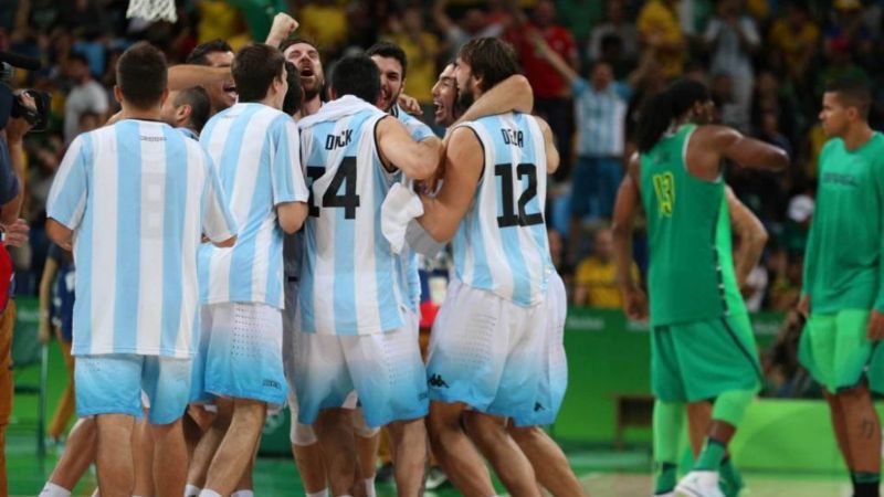 Argentina venció a Brasil 111 a 107 y va a los 4tos. del básqurtbol