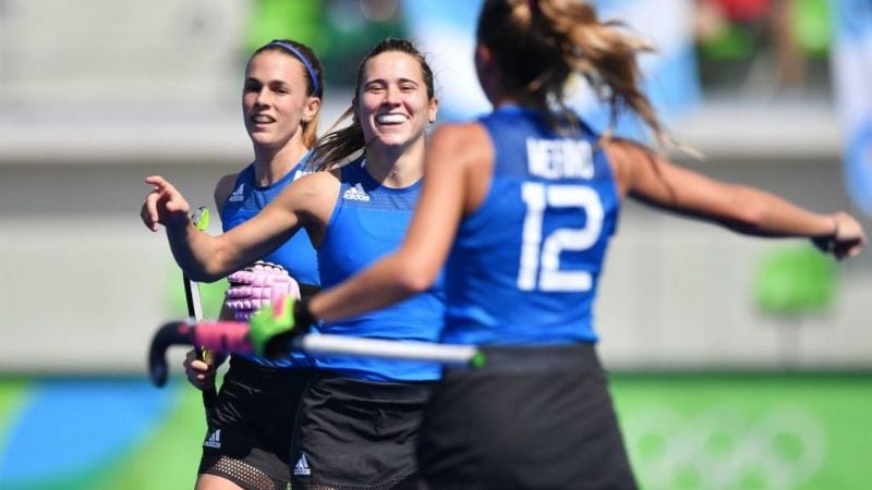 Las Leonas golearon a la India y enfrentarán a Holanda en los cuartos de final