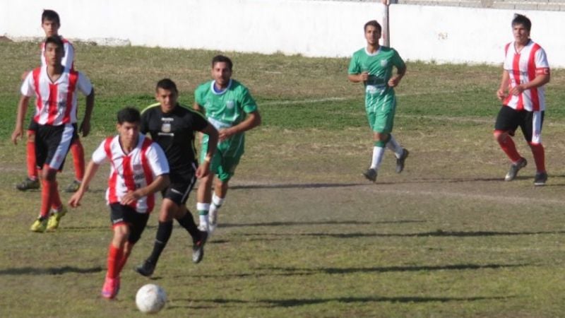 Coronel Daza bajó a San Martín con una goleada y es líder en la “A”