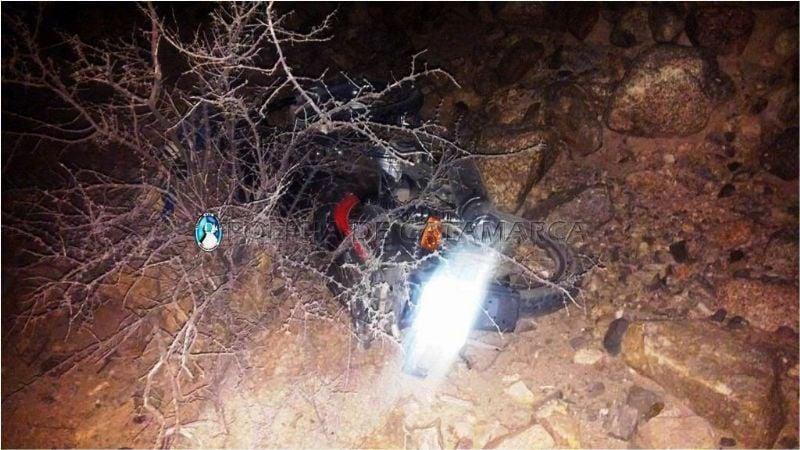 Derraparon y cayeron a un barranco en Tinogasta