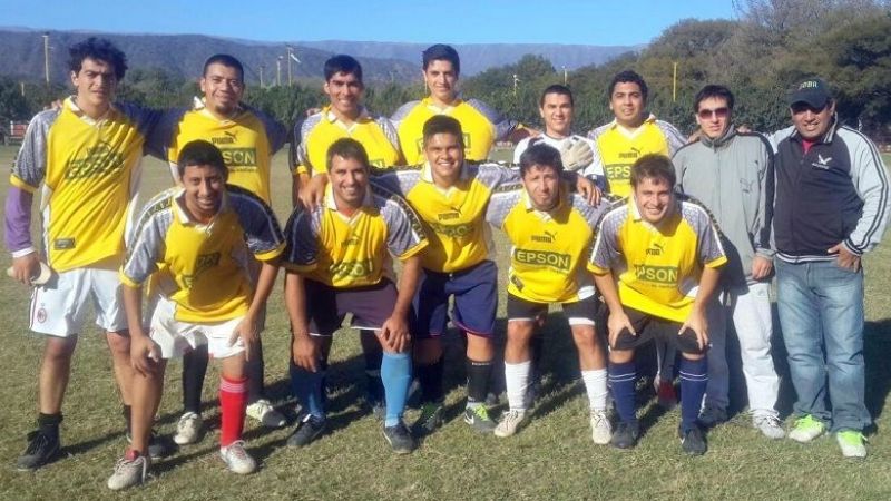 Los “Profes” en un partido decisivo frente a los Abogados