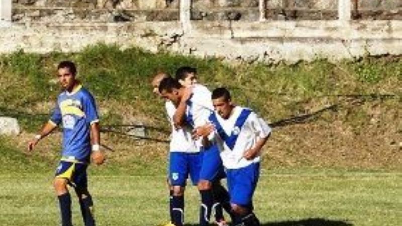 Las Pirquitas salió del fondo del Ascenso con una goleada