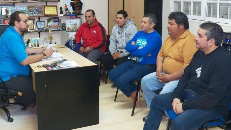 La Federación de Boxeo se reunió con él secretario Brumec
