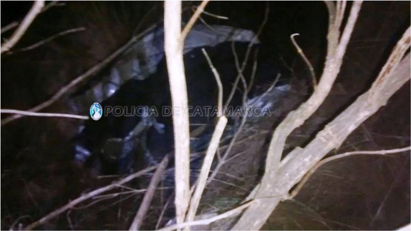 Camioneta cayó a un precipicio de 180 metros