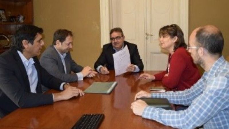 Nuevo Paseo de Artesanos con venta de productos catamarqueños