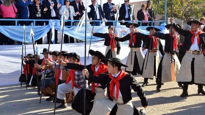 La Gobernadora presidió en Los Altos el homenaje al Libertador