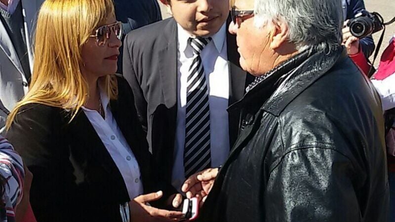Funcionarios provinciales junto a Fantino y Barrionuevo en Tinogasta