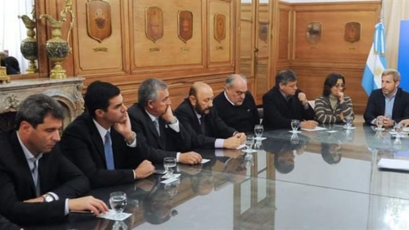 La Gobernadora firmó un convenio con Nación por la coparticipación