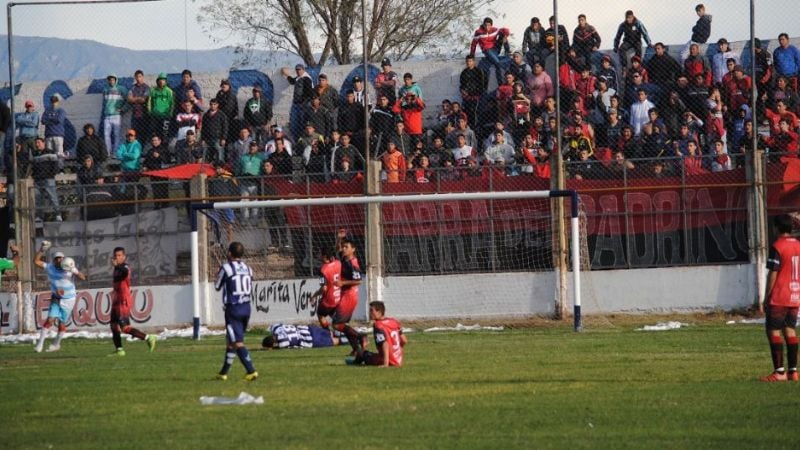 Triple empate de Villa Cubas, Policial y Defensores de Esquiú