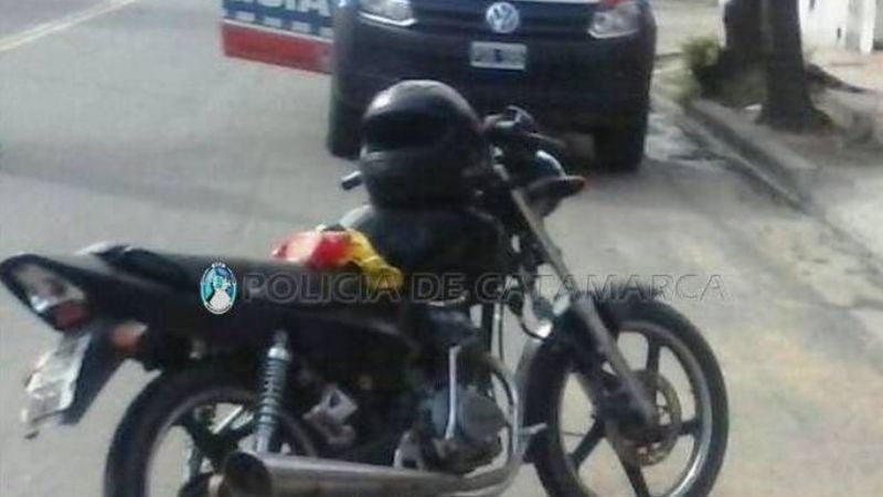 Motociclista embistió a un peatón