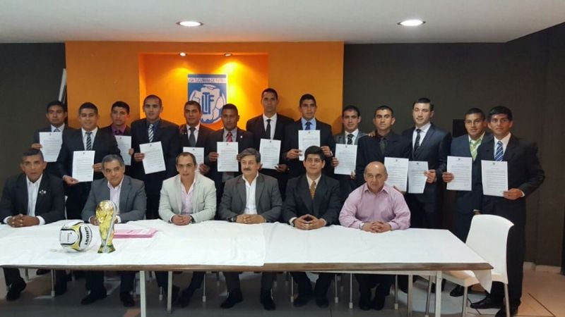 53 árbitros del interior firmaron contratos con el Consejo Federal de la AFA