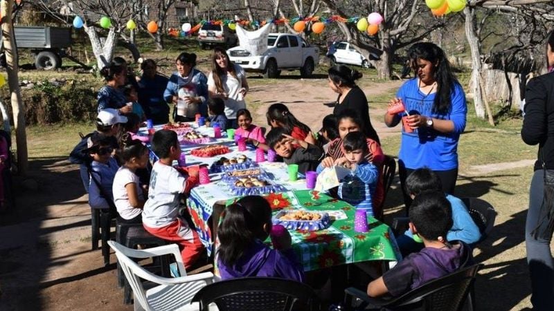 Agasajos para los Niños de El Potrero de Santa Lucía