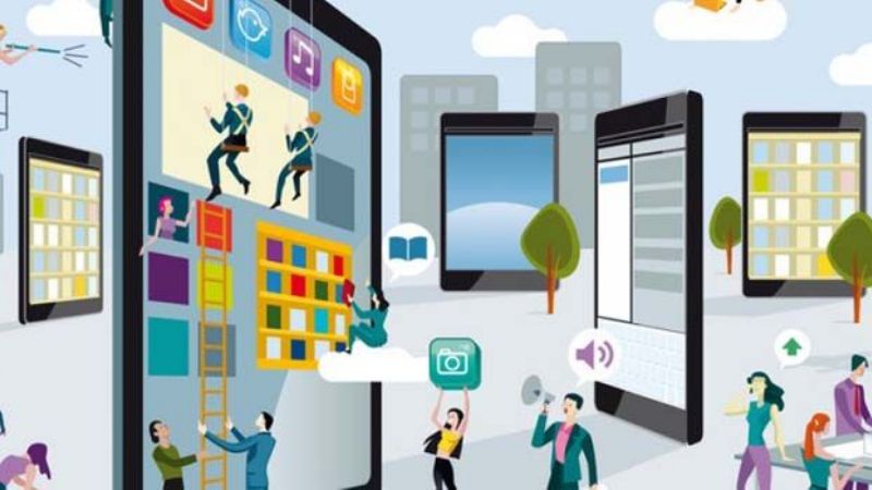 Redes sociales, las más elegidas por los universitarios